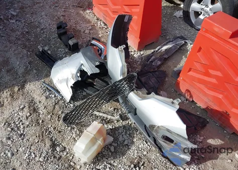 2016 Nissan Rogue Sv z USA, uszkodzony, nr VIN 5N1AT2MV7GC810601